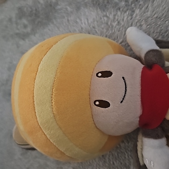 NWT FLYING SQUIRREL YELLOW TOAD - SUPER MARIO BROS. 8" PLUSH - Picture 2 of 7